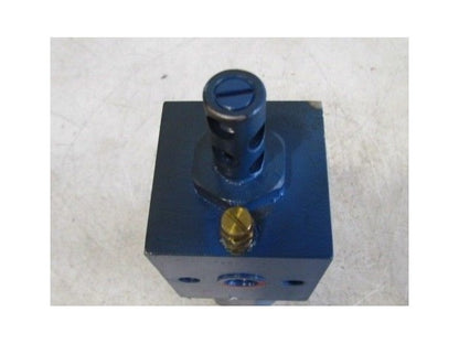 Farval TP12-1 Cleveland Gear Lubricator Valve Pump 121