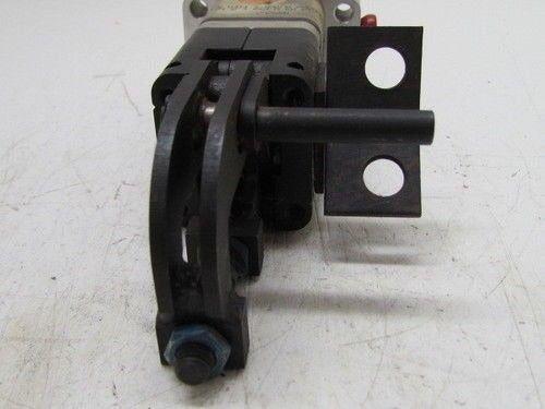 Norgren GL Series Pneumatic Gripper GL400 J12 M5 U PSOC2-12 Aprox 7"OAL Grip-LOK
