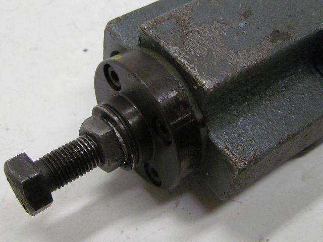 Uehida-Rexroth 2FRM6B71-A1/100R L-53 Valve