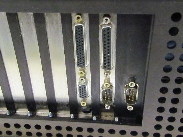 Uticor 500W-WD08K1 Industrial Computer Control Monitor Operator Station