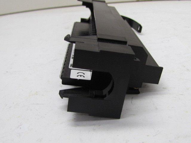 AEG Schneider Modicon Telemecanique TSXBLK1 24 Terminal Block Indep