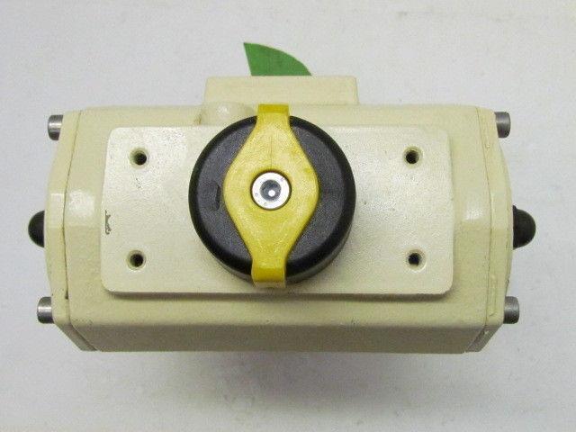 Dmic Delaware Manufacturing Ind BV3D-0500SA-1113/DAC 3W Pneumatic Actuated Valve