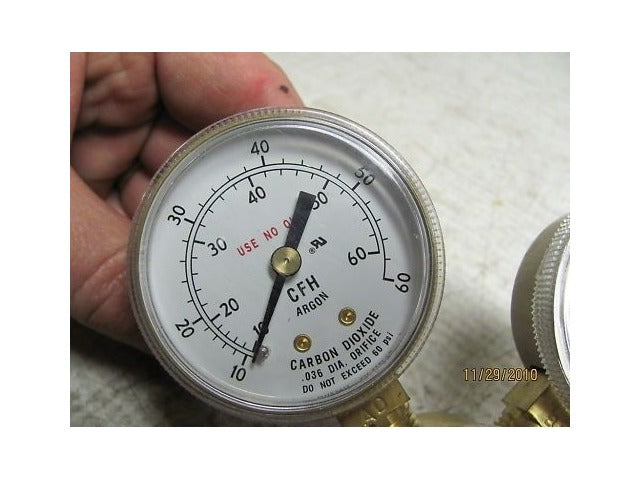 AGA 301-AR/CD 60 Gas Regulator for Helium Argon & Nitrogen 60 SCFH 4000 PSI