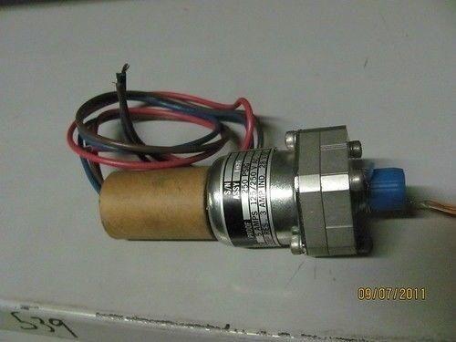ITT Neo0Dyn 115P1C3-168 Pressure Switch 28VDC 1/4 NPT