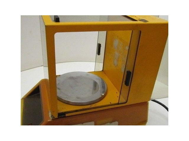 Sartorius A-7073 -03 3002179 1265 MP3 3012119 120v 400,000g Scale