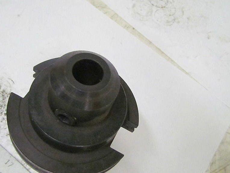Universal Engineering 463633 5/8" End Mill Holder 2 5/8" Projection Coolant