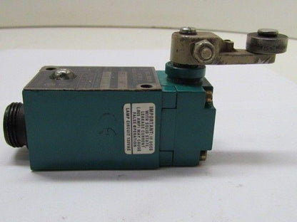 802M-AJNF Ser E Limit Switch W/802M-XJ9NF Ser B Body W/ Rocker Arm Allen Bradley