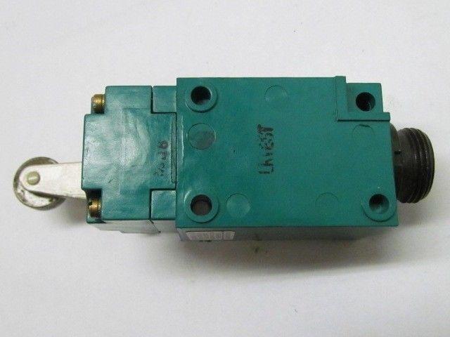 802M-AJNF Ser E Limit Switch W/802M-XJ9NF Ser B Body W/ Rocker Arm Allen Bradley