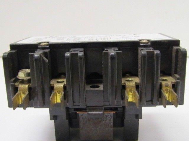 Siemens CDM30C4 Model 93 24vac Coil Contactor 4-Pole Furnace