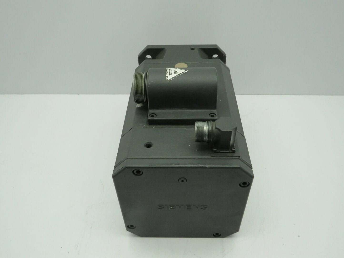 Siemens 1FT6082-8AC71-1EH2 Servo Motor