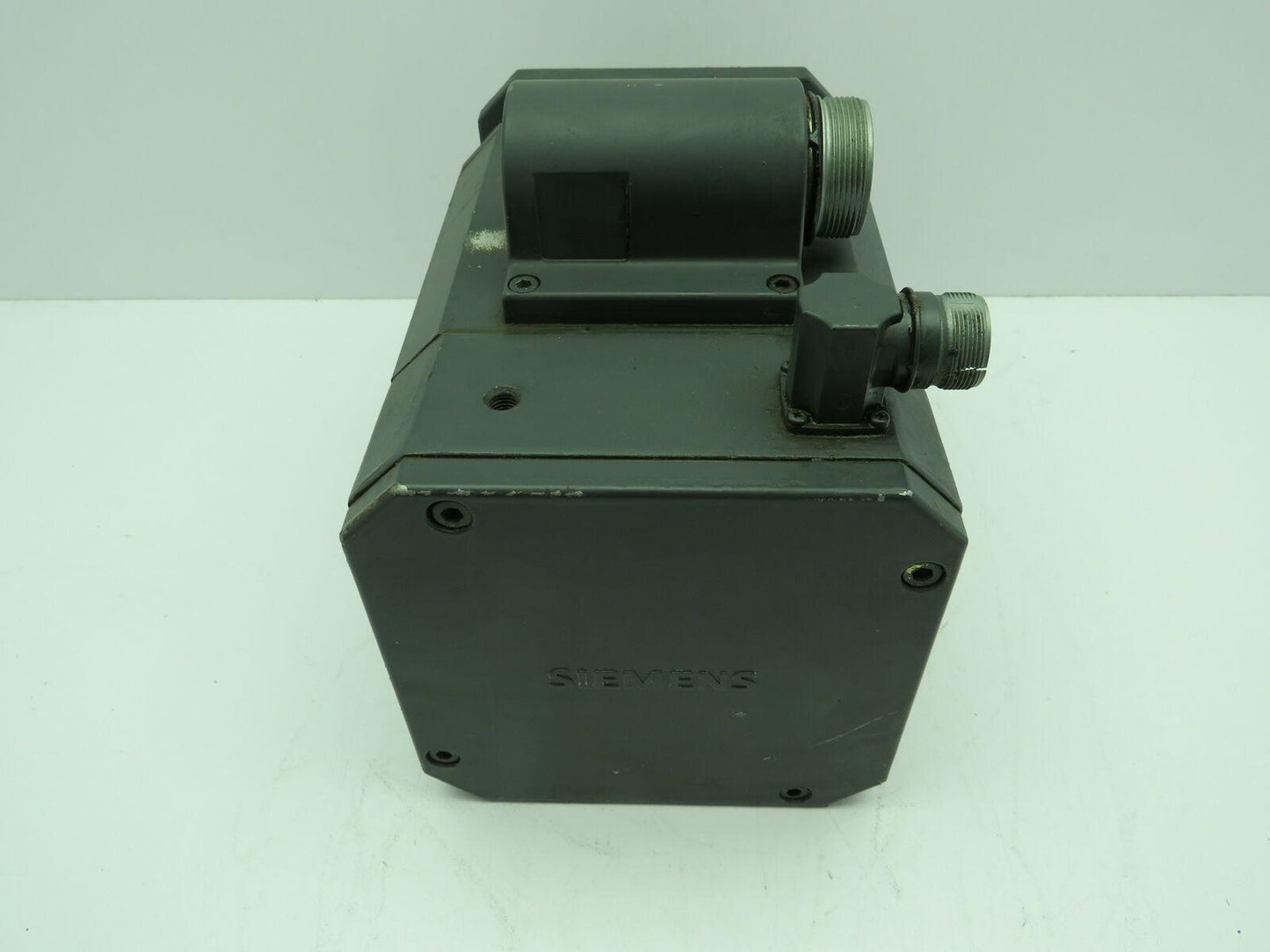 Siemens 1FT6082-8AF71-1EG2 Servo Motor