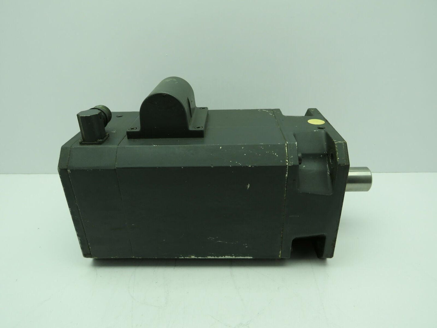 Siemens 1FT6084-8AK71-1AG2 Servo Motor