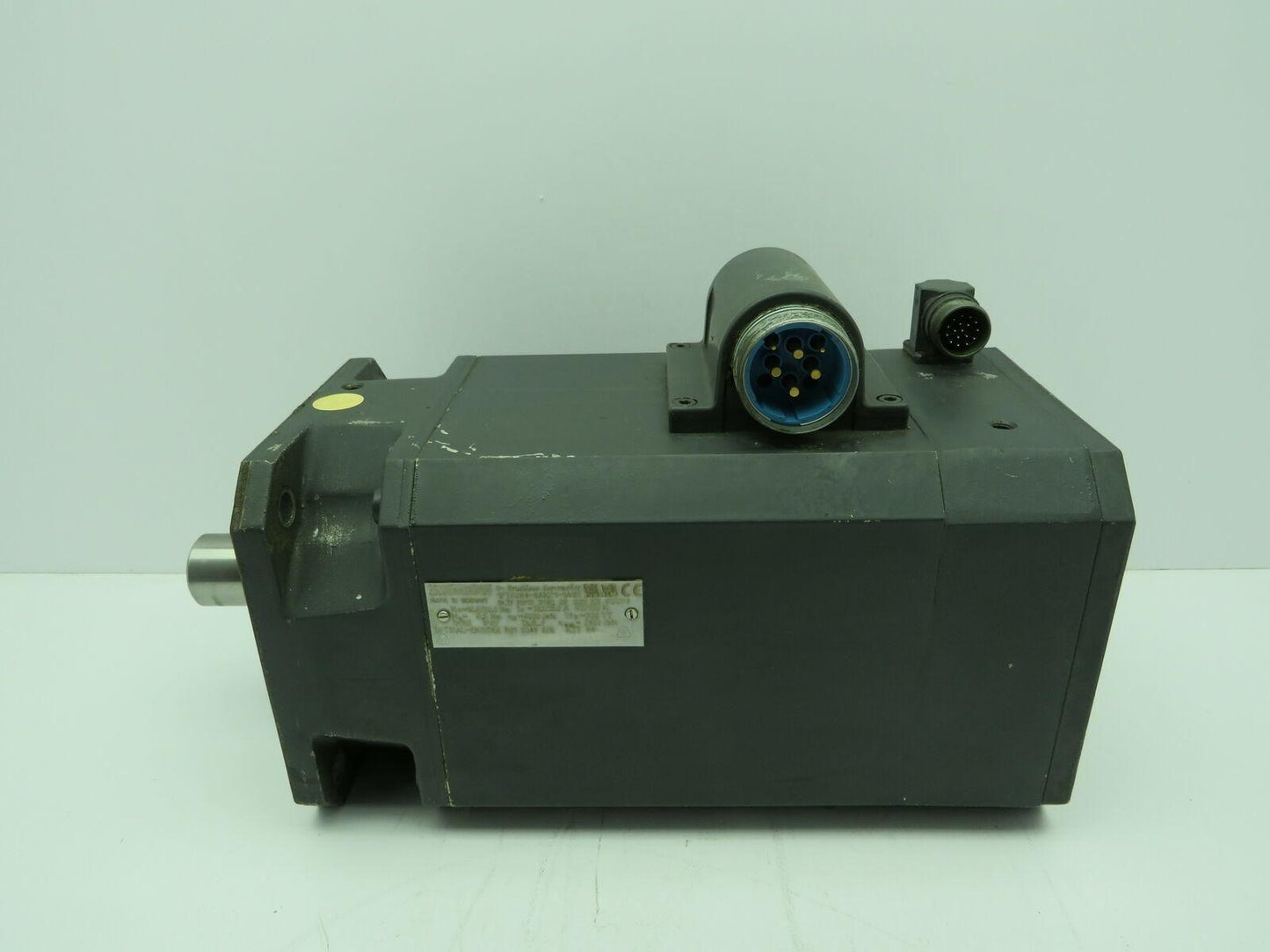 Siemens 1FT6084-8AK71-1AG2 Servo Motor