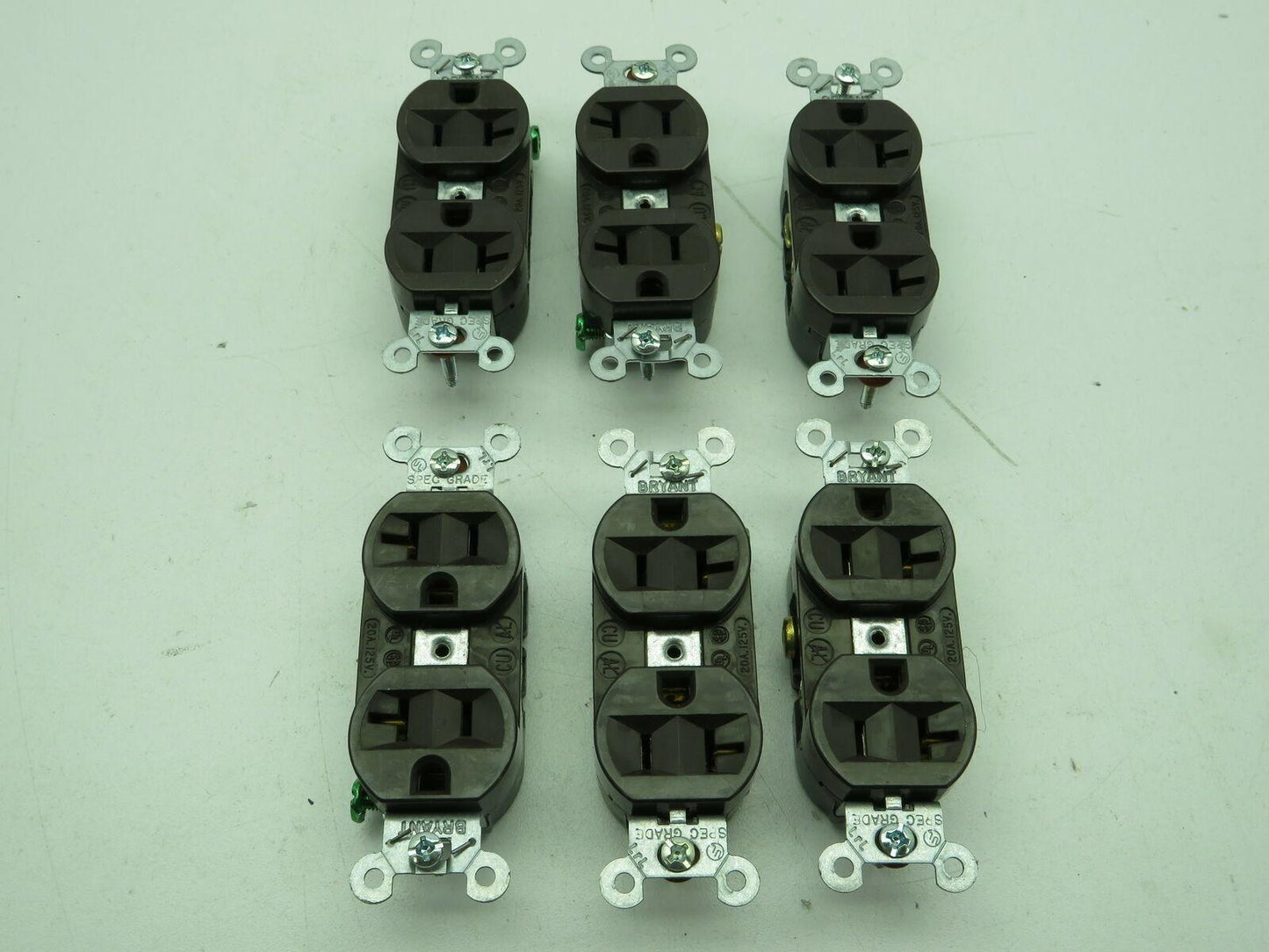 Bryant 20Amp 125Volt Duplex Receptacle LOT OF 6