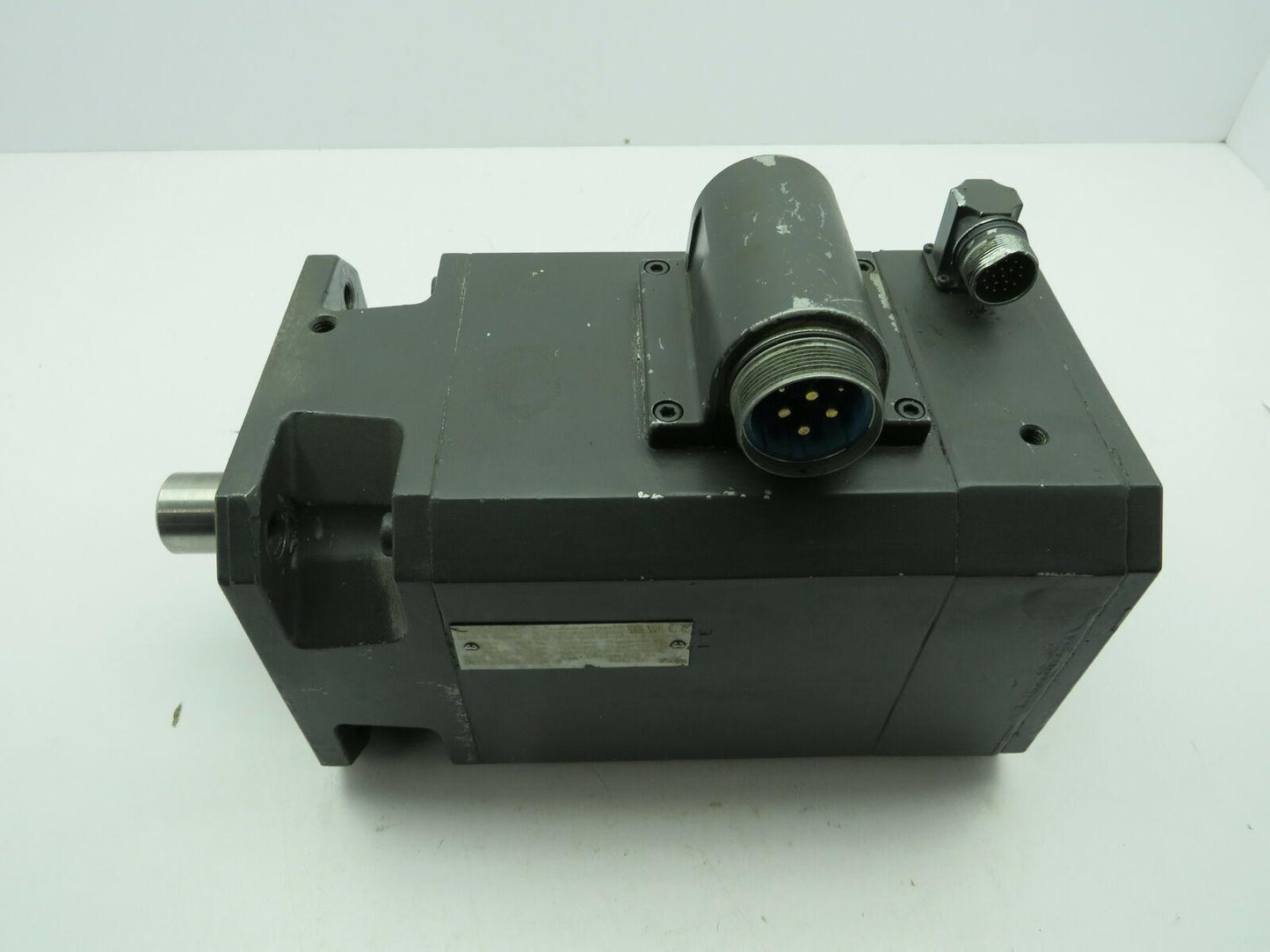 Siemens 1FT6082-8AC71-1EH2 Servo Motor