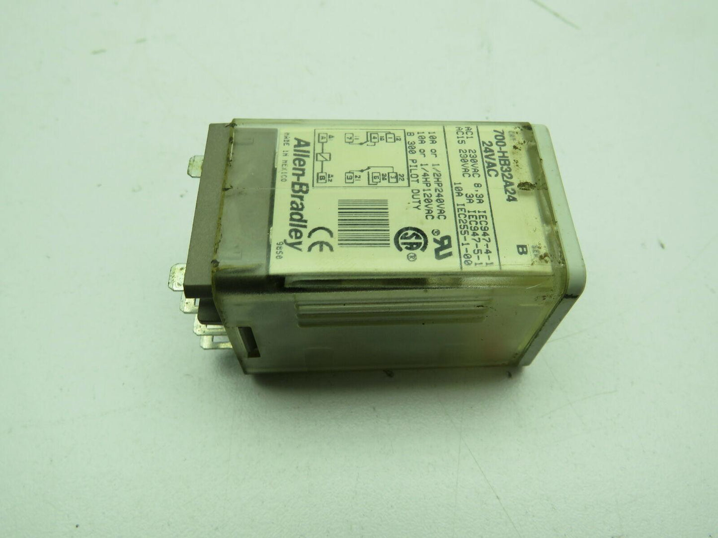 Allen-Bradley 700-HB32A24 Series B Relay LOT OF 3