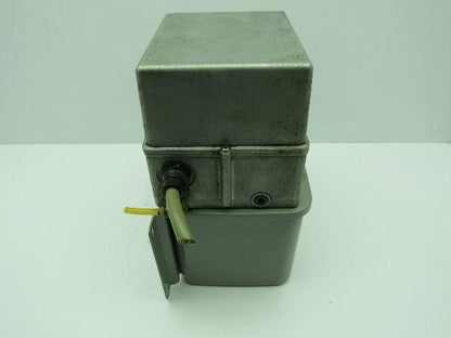 Showa LCB1 5433 Lubricator Pump 100V 1Ph