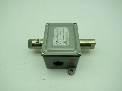 United Electric Controls 7611 Type J21K Pressure Switch  0-25PSI  20A 125/250Vac