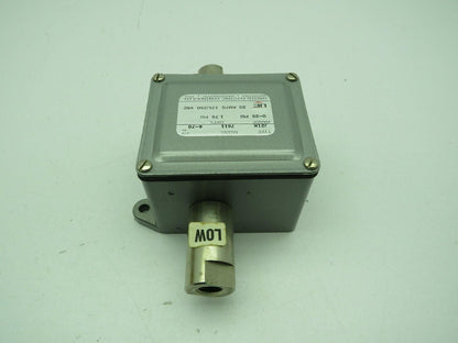 United Electric Controls 7611 Type J21K Pressure Switch  0-25PSI  20A 125/250Vac