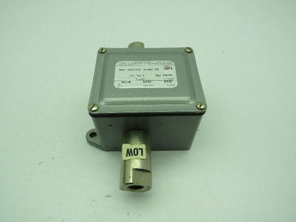 United Electric Controls 7611 Type J21K Pressure Switch  0-25PSI  20A 125/250Vac
