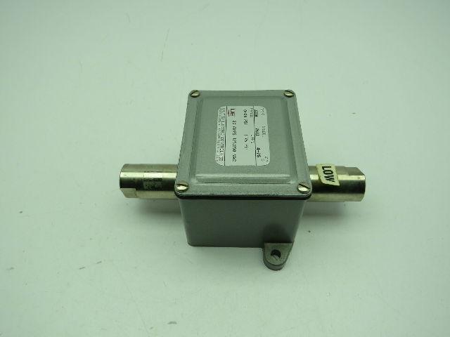 United Electric Controls 7611 Type J21K Pressure Switch  0-25PSI  20A 125/250Vac
