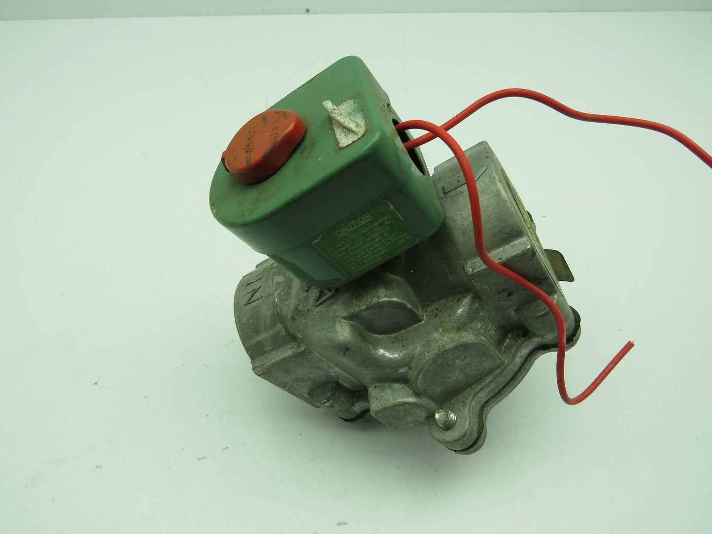 Asco Red Hat  8215C053 Solenoid Valve 25 PSI 110-120V 1" NPT