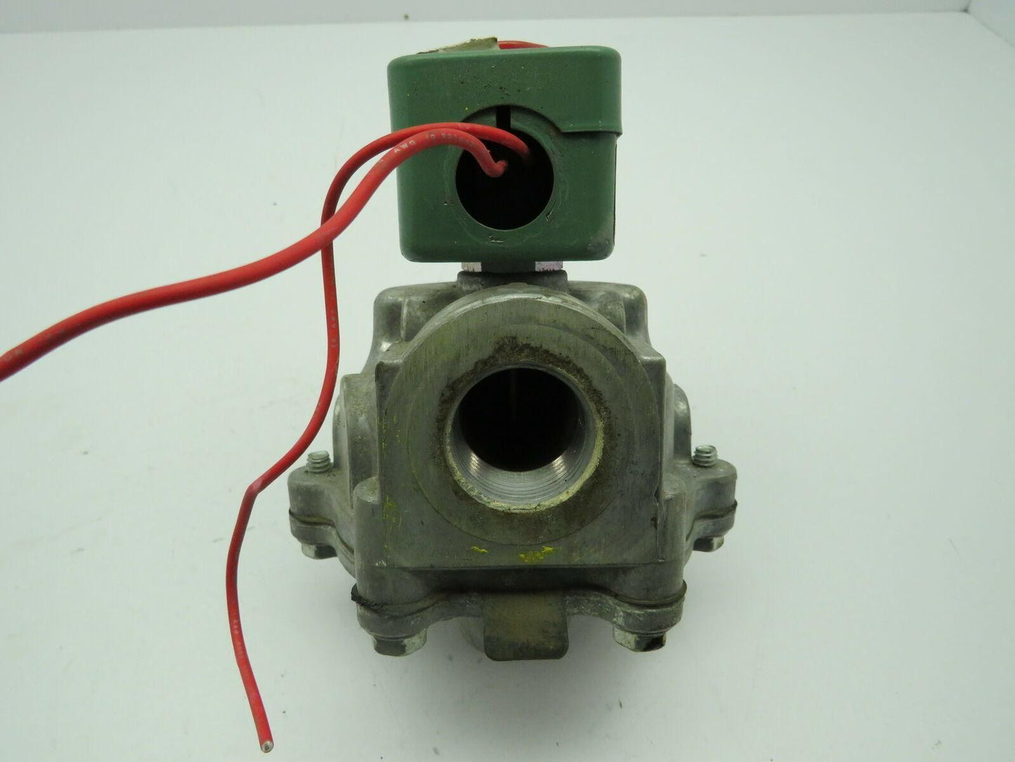 Asco Red Hat  8215C053 Solenoid Valve 25 PSI 110-120V 1" NPT