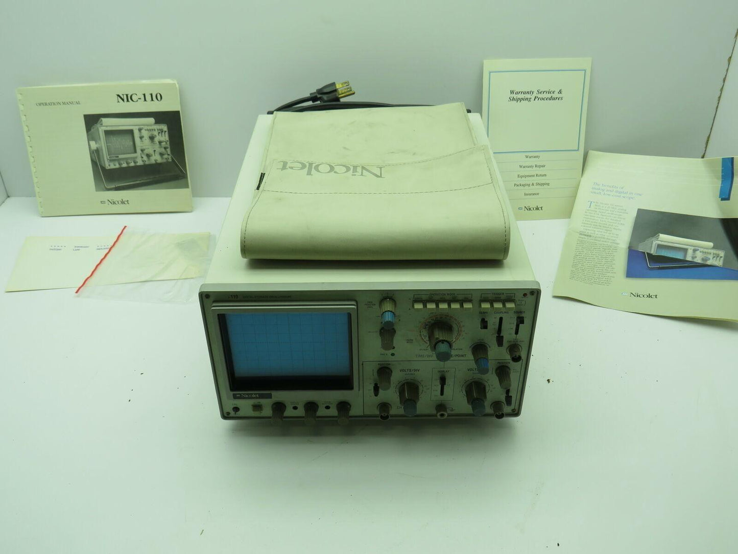 Nicolet 110 Digital Storage Oscilloscope