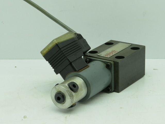 Moog HPN 681543 DBEP04A2007EB Hydraulic Valve 24V