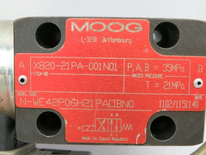 Moog X820-21PA-001N01 Hydraulic Valve 24V