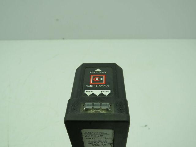 Cutler-Hammer E67-LRDP100-HDD Photoelectric Sensor 100cm Cutoff Range Series A1