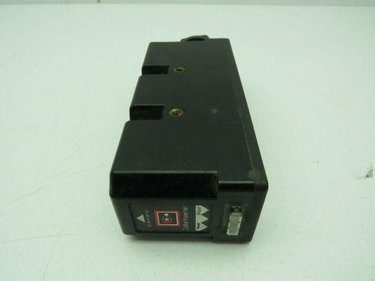 Cutler-Hammer E67-LRDP100-HDD Photoelectric Sensor 100cm Cutoff Range Series A1