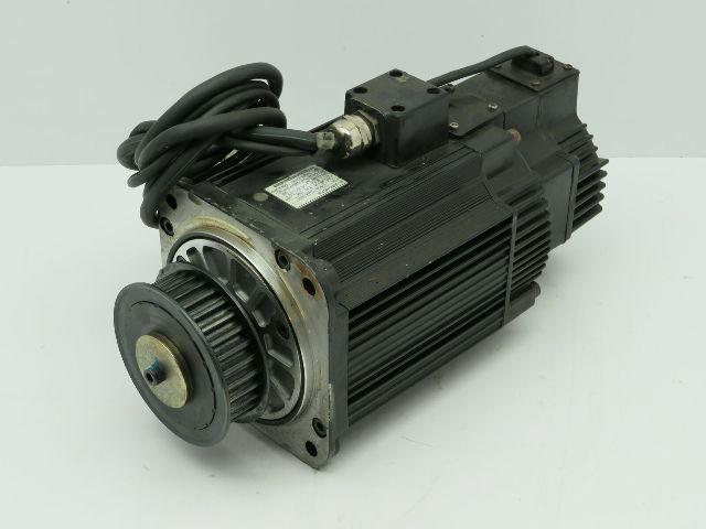Yaskawa Electric SGMGH-13A2A-YR13 AC Servo Motor 1300W 200V 10.7A