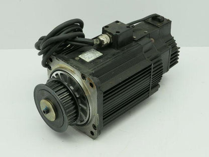 Yaskawa Electric SGMGH-13A2A-YR13 AC Servo Motor 1300W 200V 10.7A