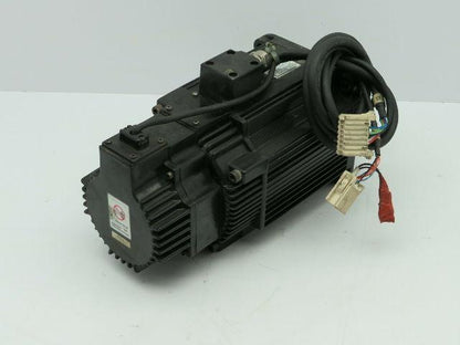 Yaskawa Electric SGMGH-13A2A-YR13 AC Servo Motor 1300W 200V 10.7A