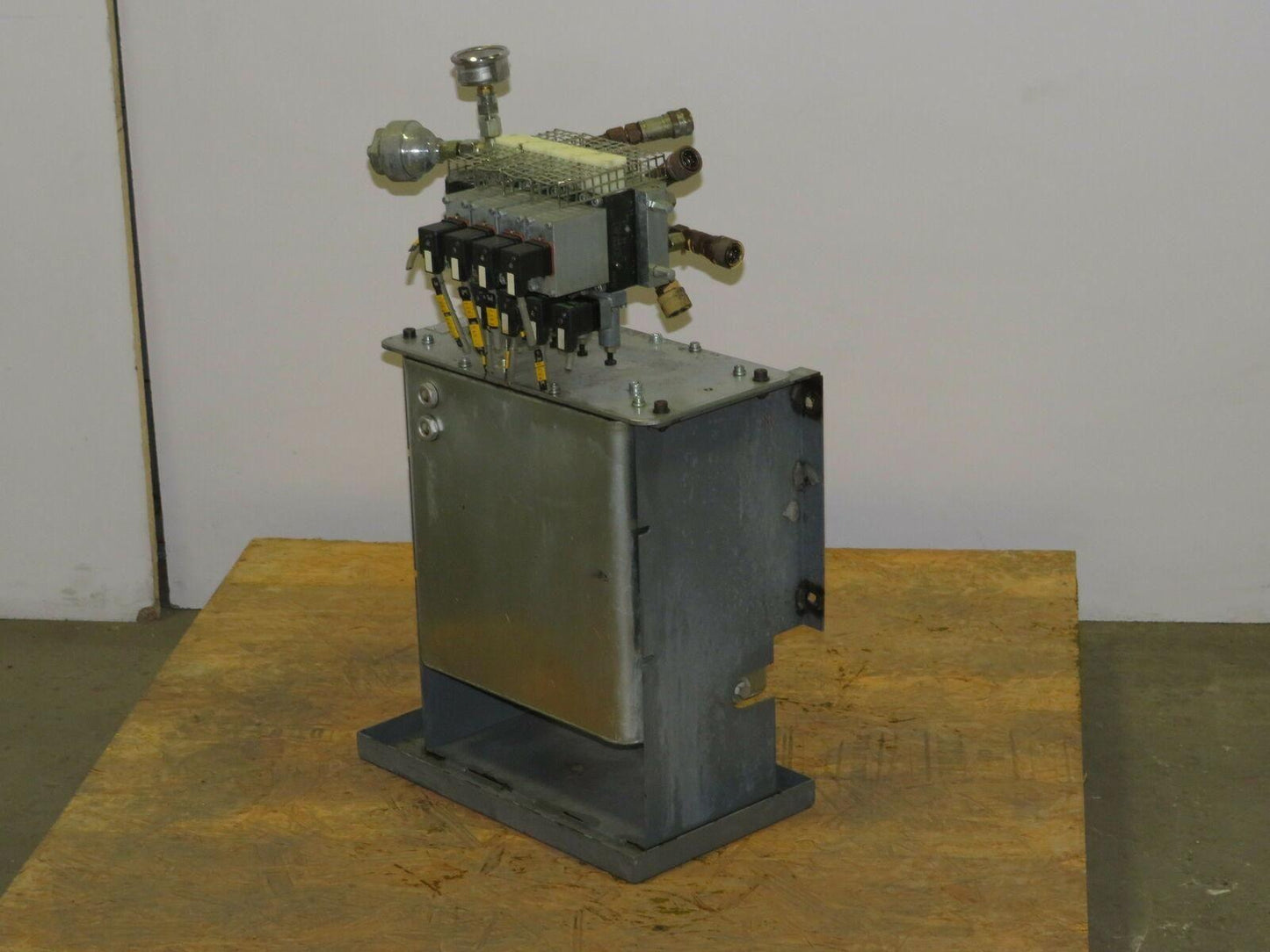 Hawe MP44A-H6.0/B11T-7869901USA Hydraulic Pump 4 Stack Valve Block 24VDC