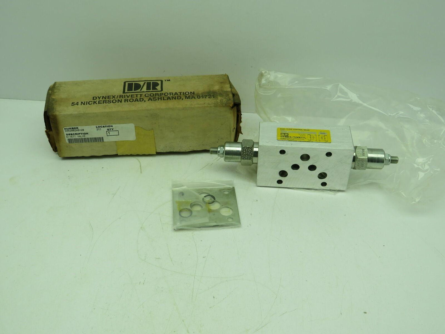 Dynex Rivett S8620-02-AB-V-20 Dual Flow Hydraulic Control Sandwich Valve