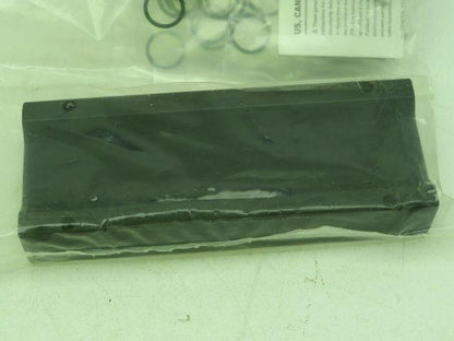 Numatics 206-17514  Manifold Block 4 Station 1/4" NPT