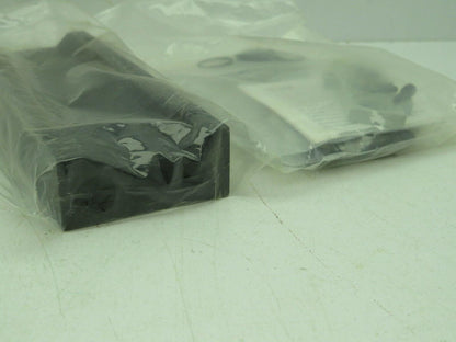 Numatics 206-17514  Manifold Block 4 Station 1/4" NPT