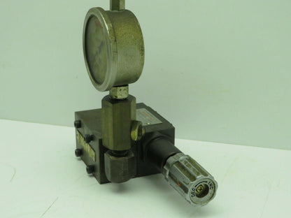 Daikin Kogyo MG-02P-03-30-T-08 Hydraulic Pressure Reducing Valve with Gauge