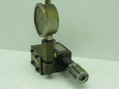Daikin Kogyo MG-02P-03-30-T-08 Hydraulic Pressure Reducing Valve with Gauge