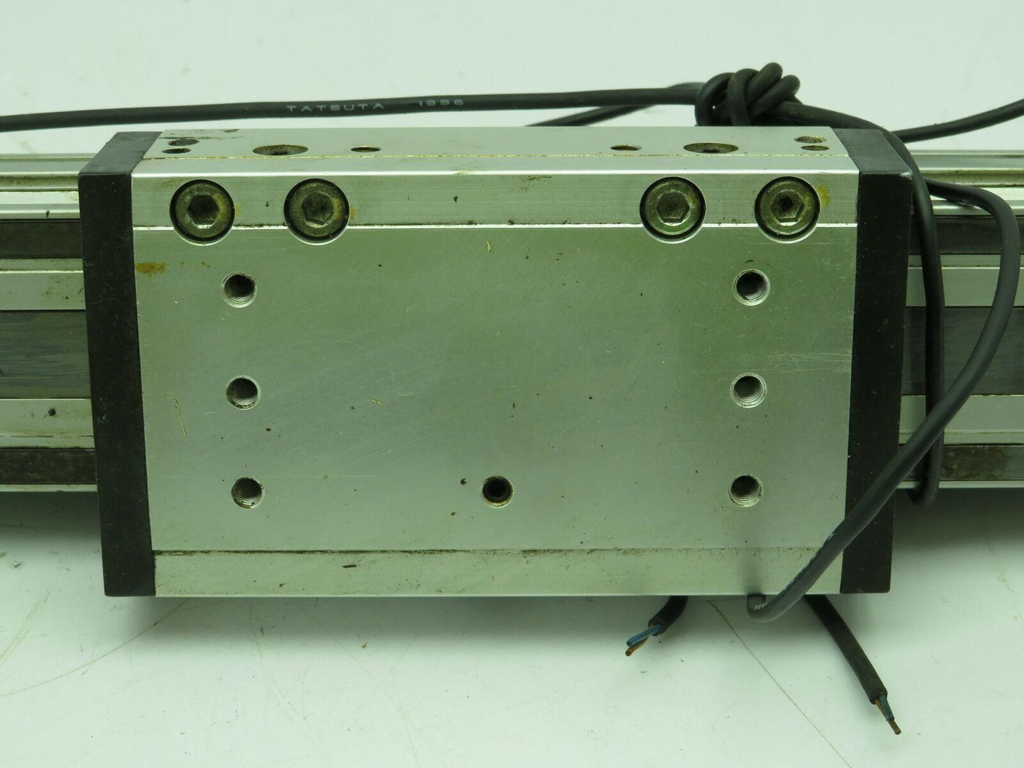 Koganei ORK 32X550 Pneumatic Rodless Linear Slide Cylinder Slit Type 32mm Bore