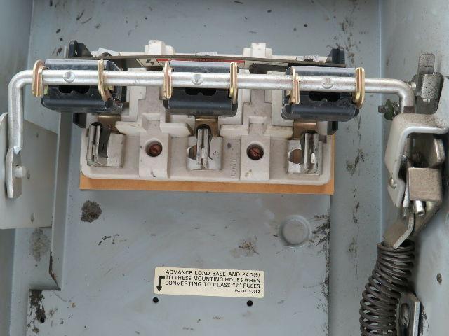 Siemens F353H/A I-T-E Enclosed Switch Fusible 100A 600VAC 3PH Type 12 Series A