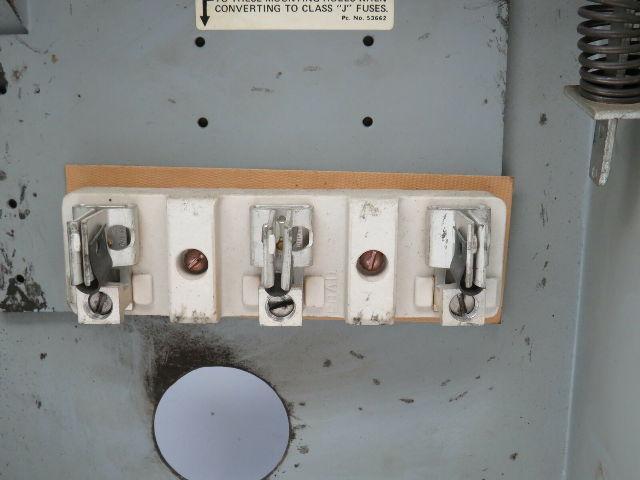 Siemens F353H/A I-T-E Enclosed Switch Fusible 100A 600VAC 3PH Type 12 Series A