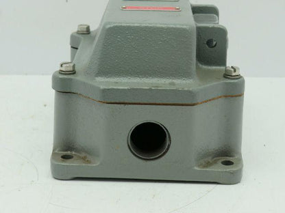 Square D GW-206 2 Unit Control Station Type 4 Enclosure Heavy Duty 600V Series A