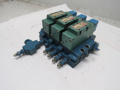 Numatics I13BA415M Pneumatic Solenoid Valve 3 Bank Assembly Base