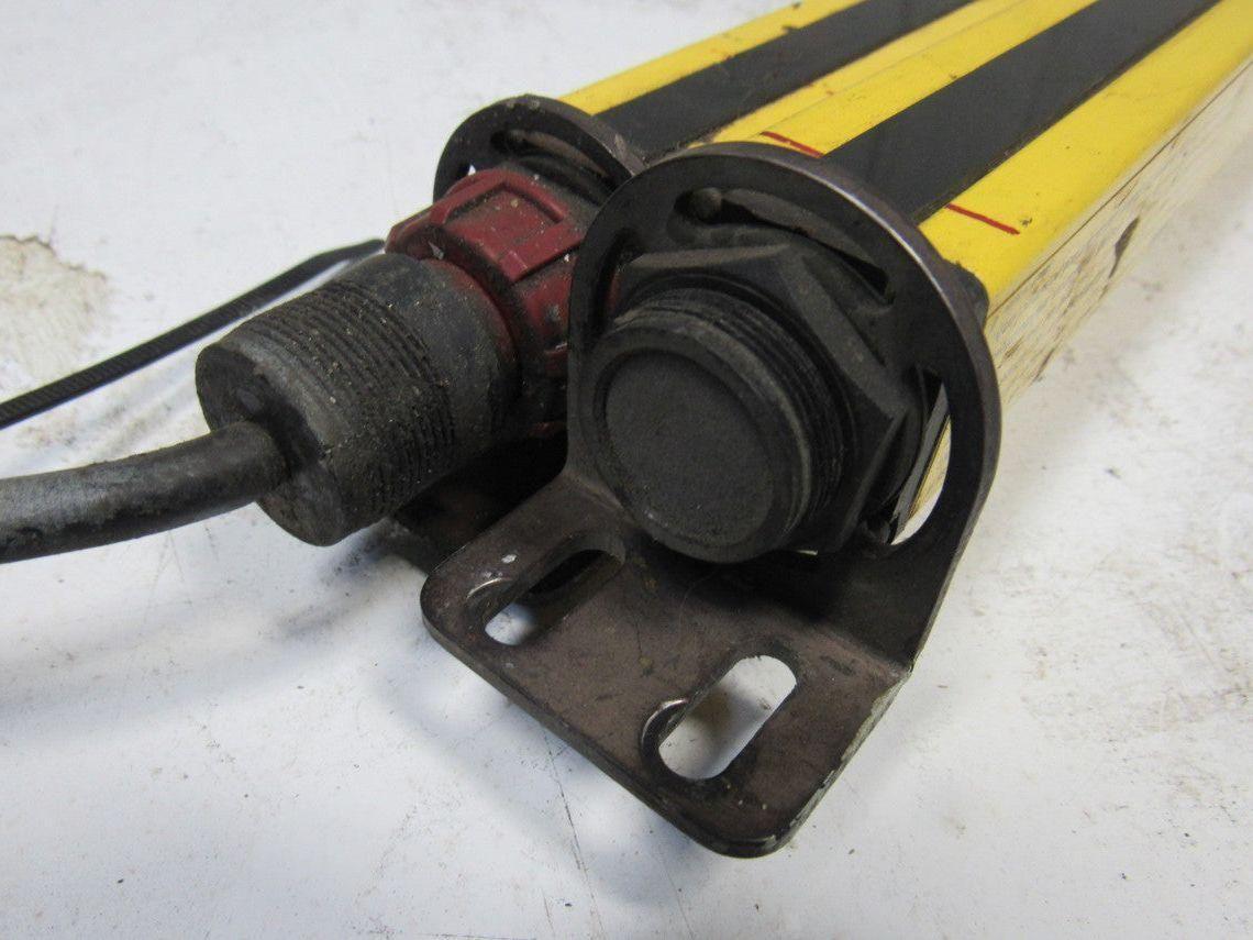 STI MiniSafe-B MS4364B-2 Safety Light Curtain Receiver & Transmitter Set 64"