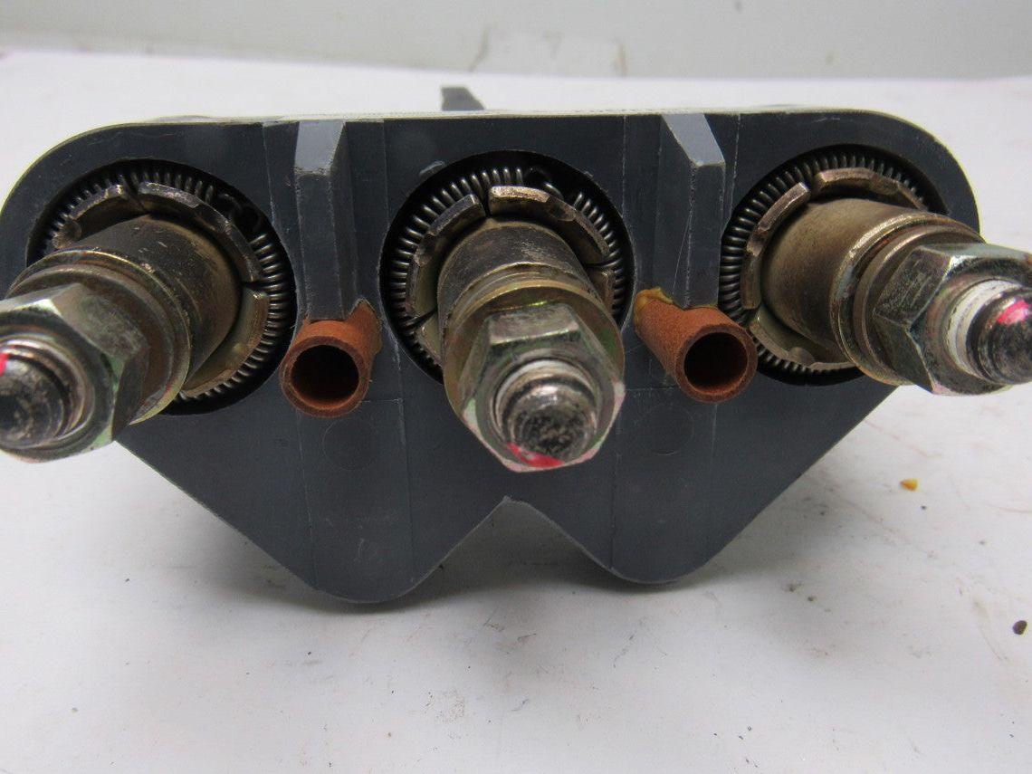Cutler Hammer 1482D11G04 Circuit Breaker Adapter Rear Adapter Bus Assembly