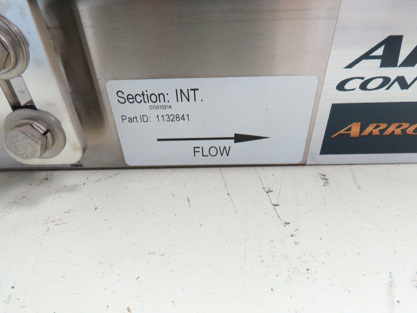 Arrowhead 3.25" Magnetic TableTop Belt Stainless Bottle Conveyor 30" Section