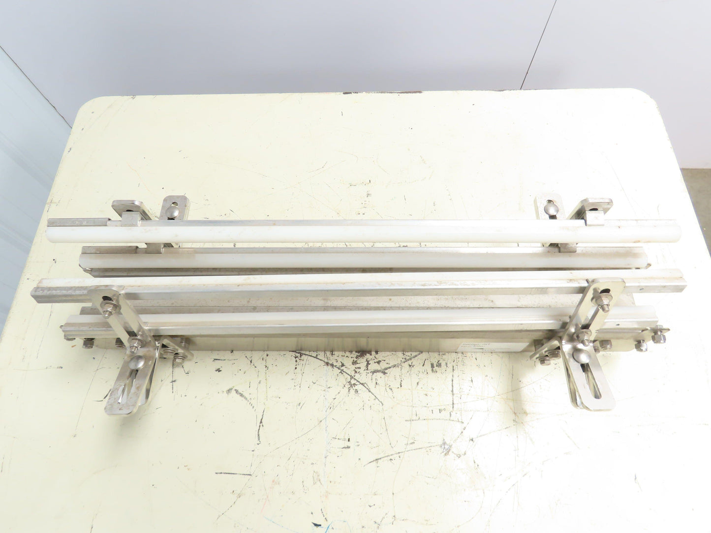 Arrowhead 3.25" Magnetic TableTop Belt Stainless Bottle Conveyor 30" Section